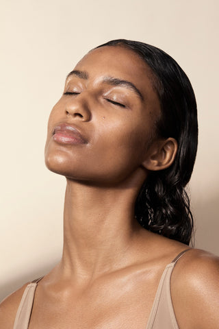 The Benefits of LED Light Therapy During the SAD Season